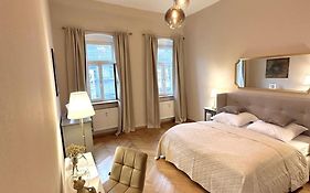 Stilvolle Wohnung In Bestlage